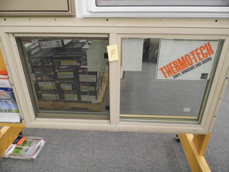 This item has been removed from the auction. Please contact Fargo Liquidators with any questions.