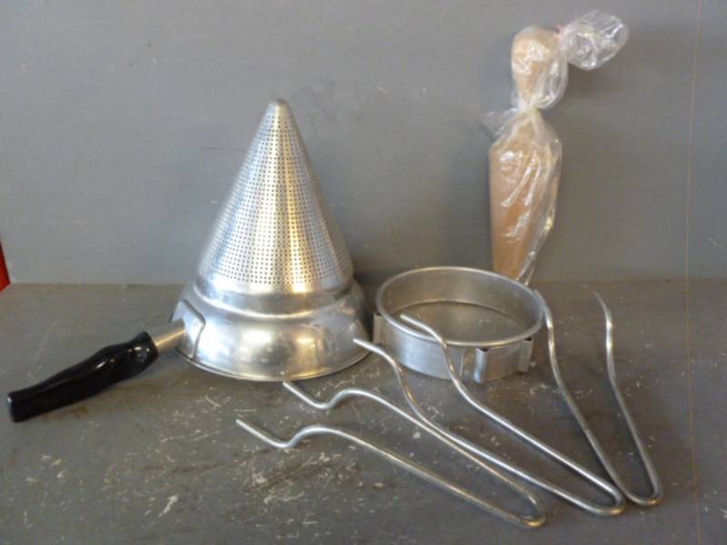 Vintage Colander