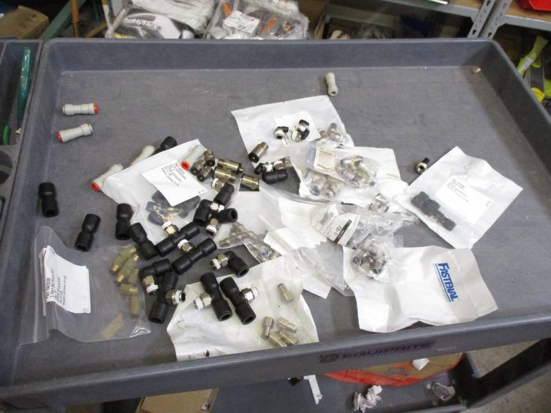 Mixed Push to connect fittings