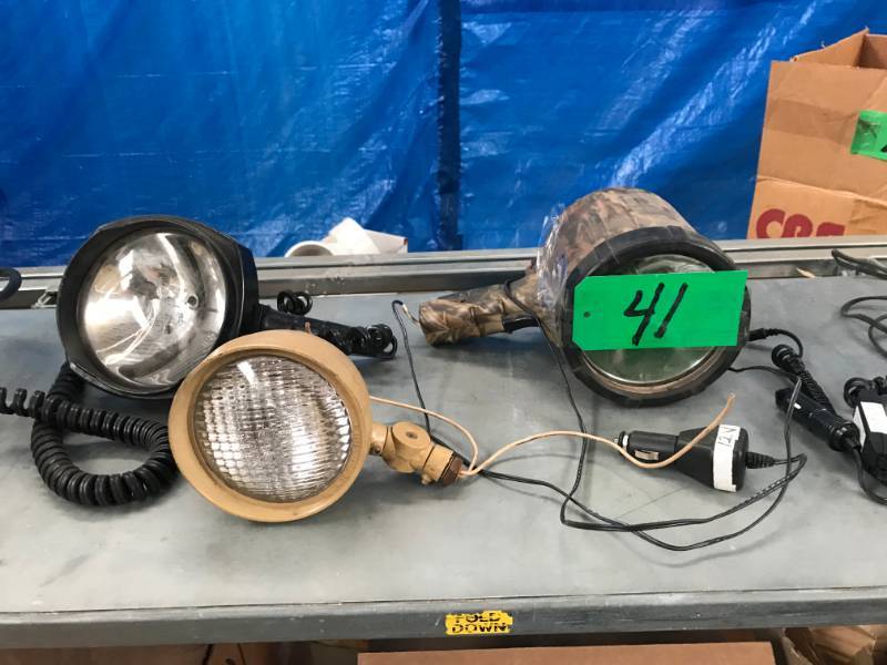 lot 41 image: NightBlaster 2,000,000 candlepower spotlight and others