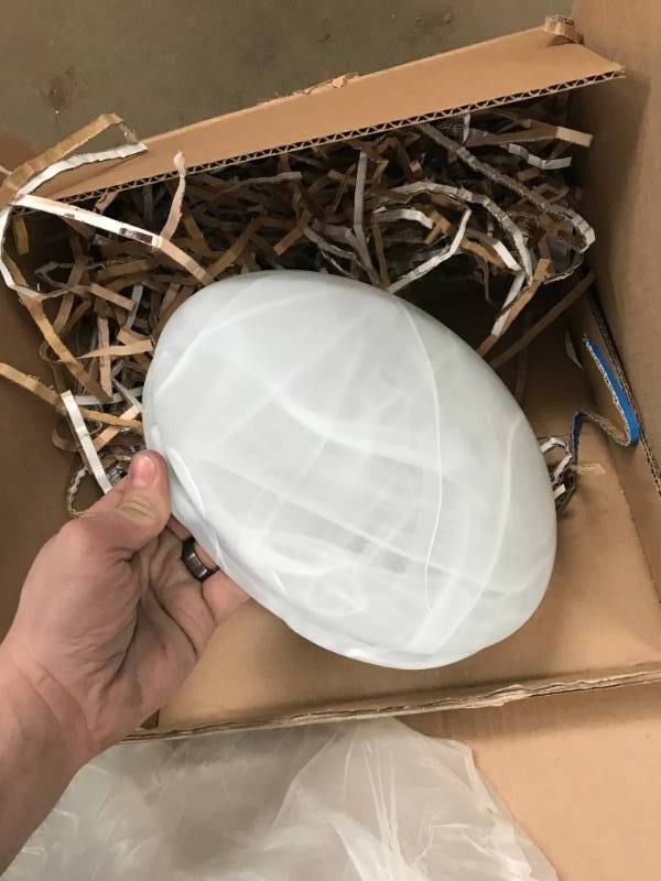 lot 42 image: Various Light Fixtures