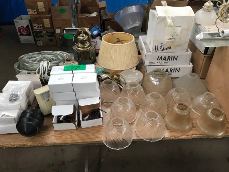 lot 47 image: Large collection of Light Fixtures