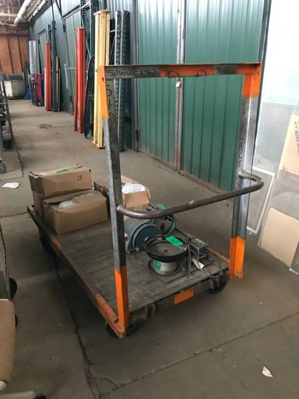 lot 111 image: Large Warehouse cart