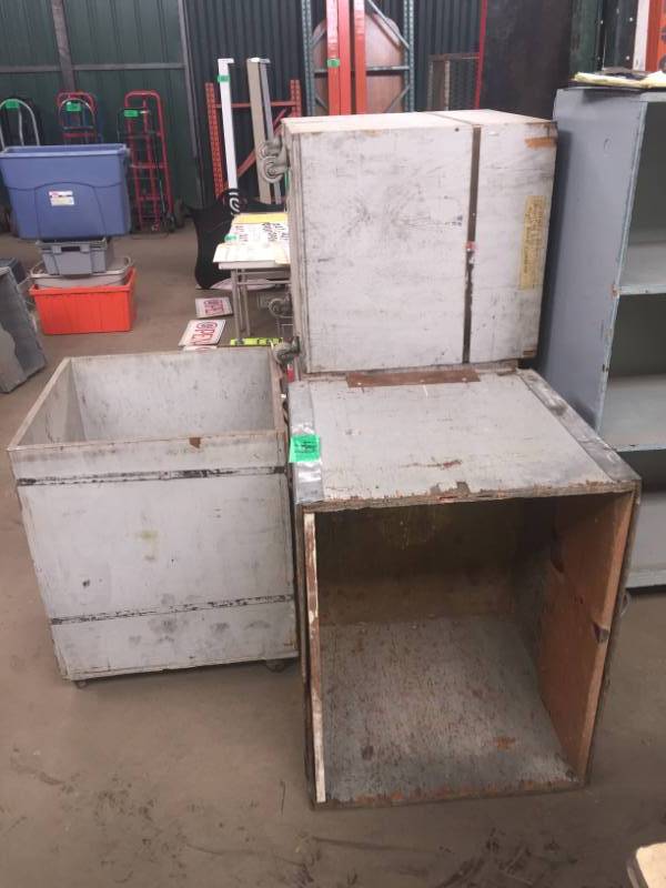 lot 49 image: Rolling Wood Boxes