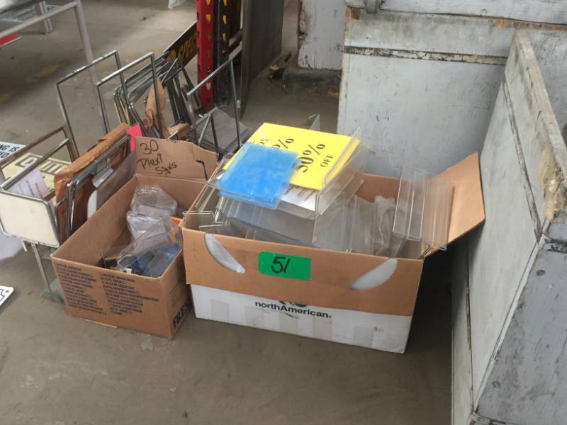 lot 51 image: Large group Plexi & Steel Signholders