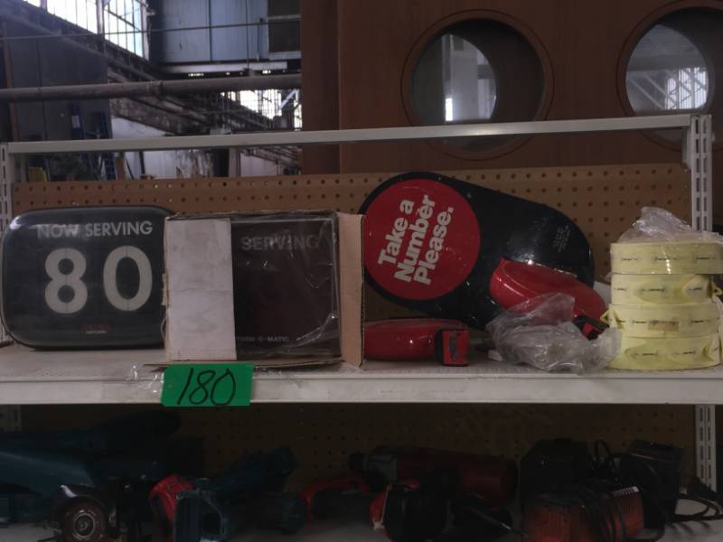 lot 180 image: Deli-Market Turn-O-Matic Take a Number