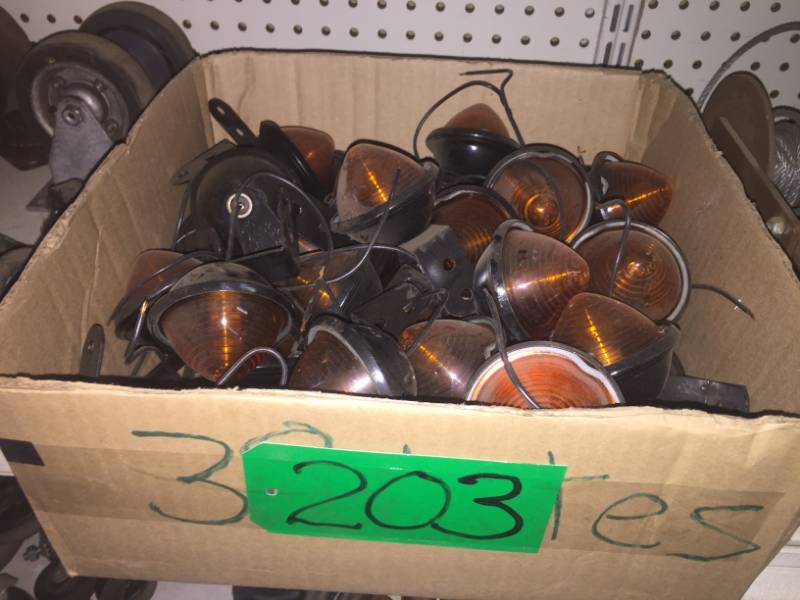 lot 203 image: Lights, trailer etc