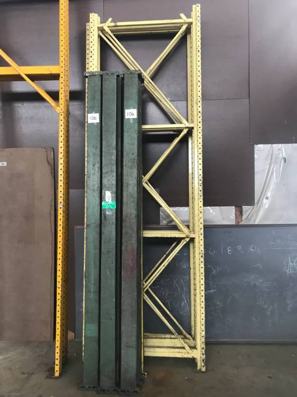 lot 4 image: SpeedRack Pallet Rack