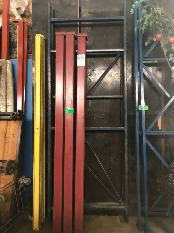 lot 19 image: Sturdi-Bilt Pallet Rack