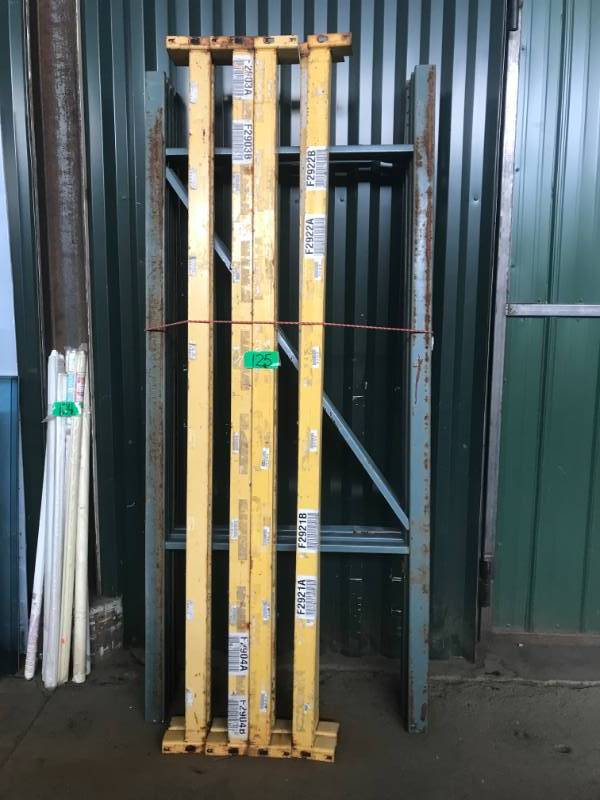 lot 125 image: T Bolt  Pallet Rack