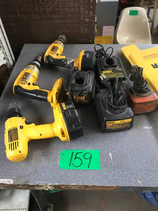 lot 159 image: DeWalt Power Tool Cordless Drill Guns