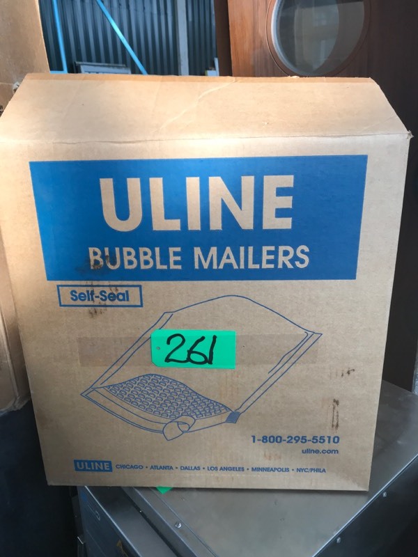 lot 261 image: U-Line envelopes  self-sealing Bubble Mailer 6 x 10