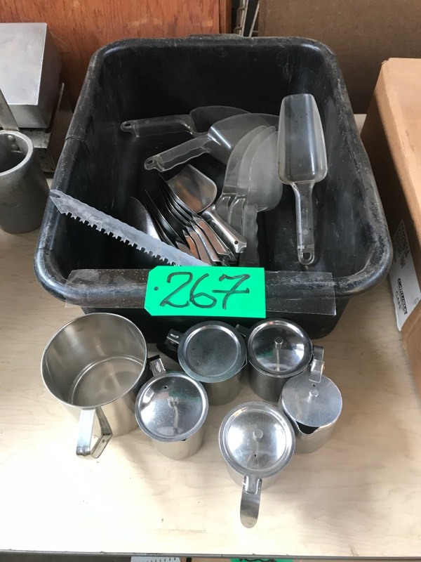 lot 267 image: 1 tub Scoops (16), 5 Creamers, 1 Knife, 1 stainless steel cup