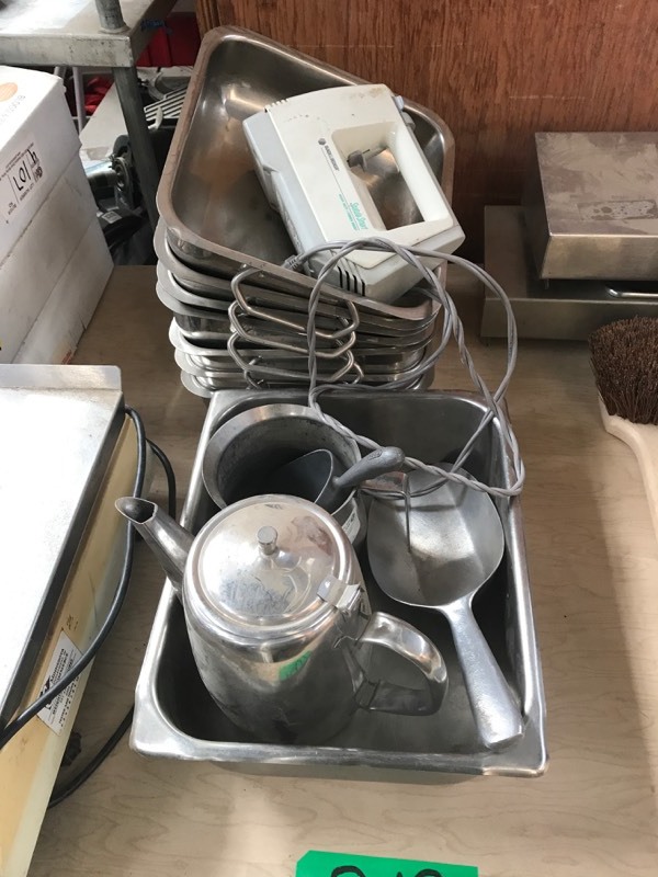 lot 269 image: 7 stainless steel serving trays, 1 stainless steel Insert, etc