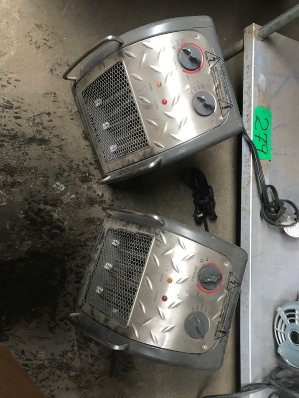 lot 279 image: Two Maxi-Heat Heaters NH600D