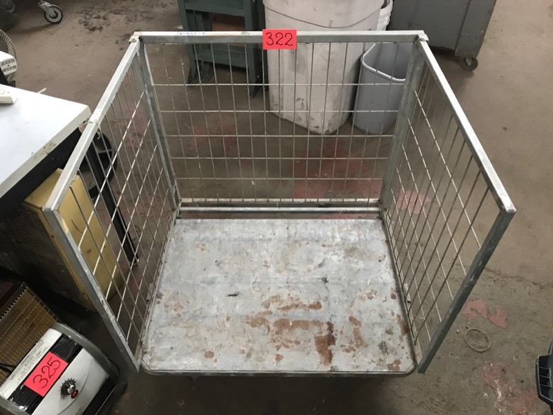 lot 322 image: Cart Cannon Folding HD USA