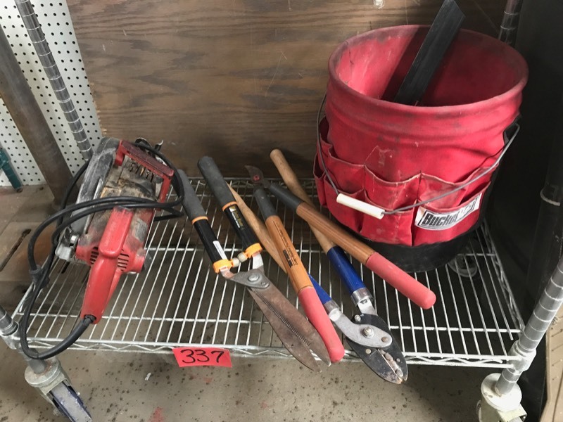 lot 337 image: Saw Worm Drive 7 14 works, 2 Branch Cutters, 1 Hedge Trimmer, 1 Tool Pail