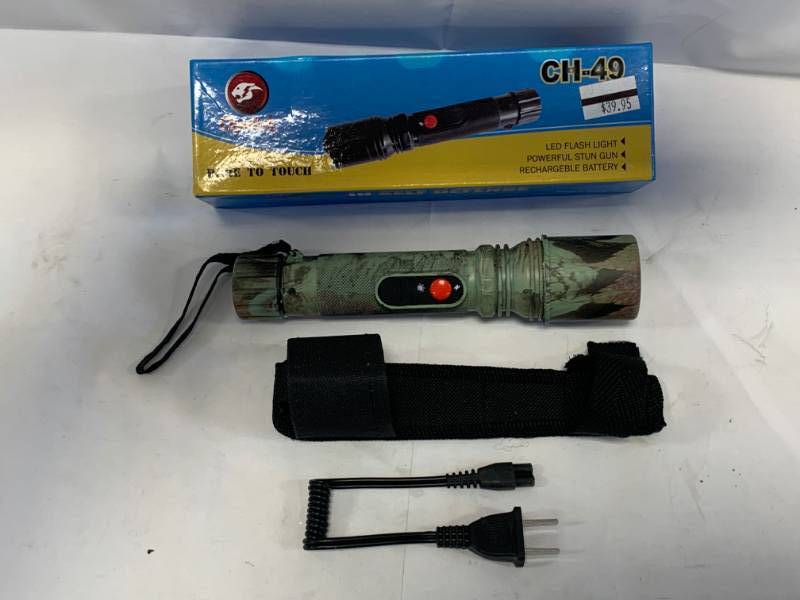 lot 21 image: 500,000 Volt Camo Stungun new