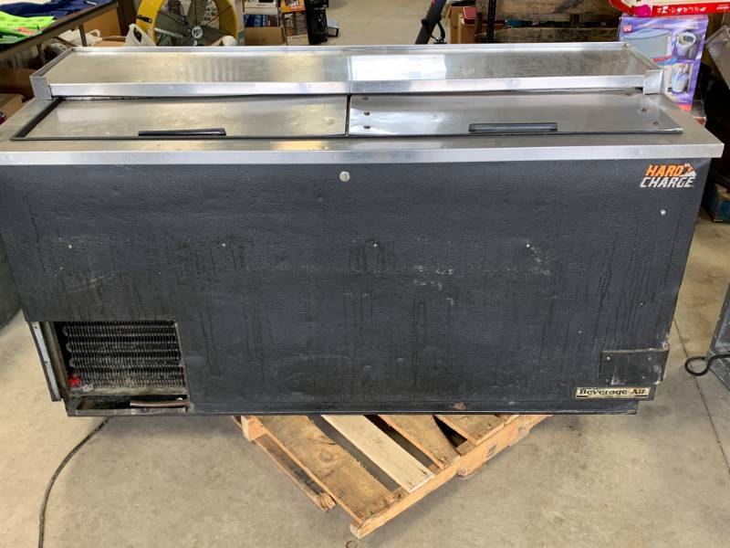 lot 25 image: Beverage Air DW64 Commercial Bar Cooler