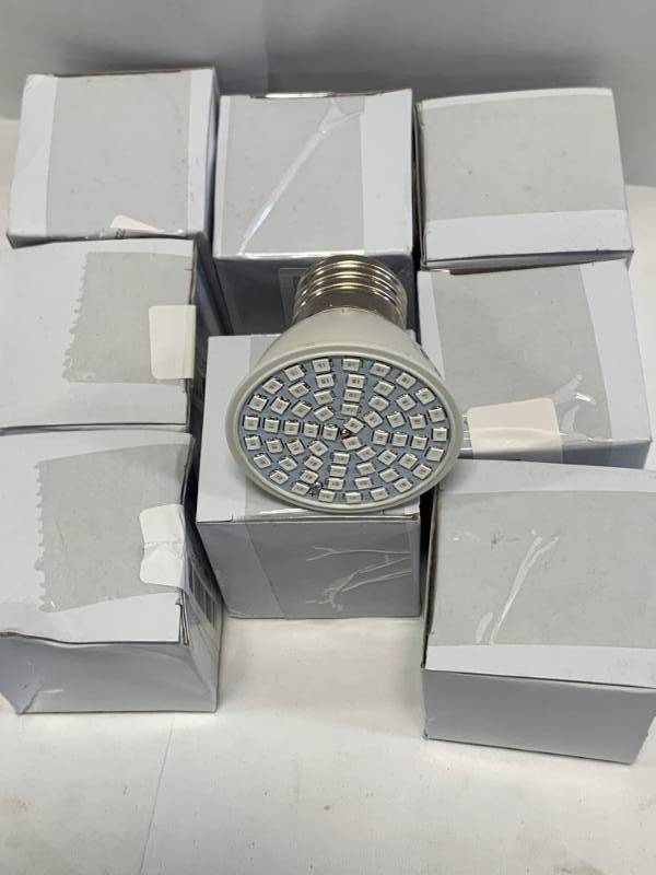 lot 34 image: Lot of 9 Grow Lights