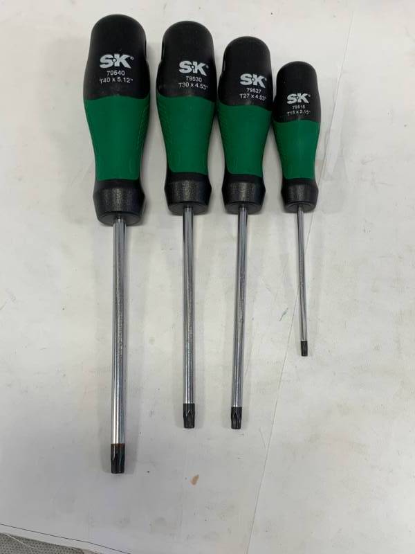 sk tools screwdriver set
