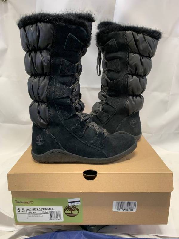 lot 67 image: Timberland Womens Park Lace Boots Size 6 12
