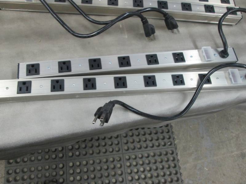 Lot of 2 Slimline 6 Outlet Powerstr...