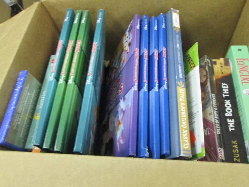 Assorted Books including 5 Minute S...