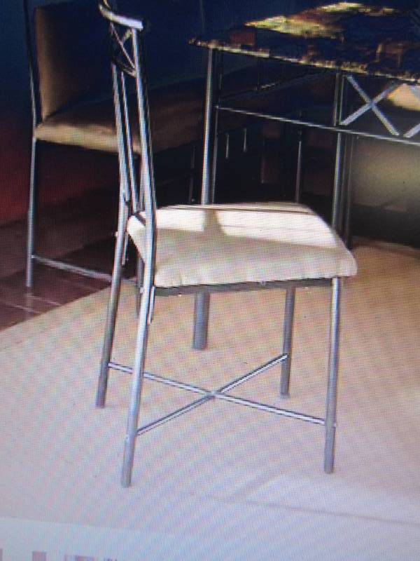 Lot of 2 Rivercourt Dining Chairs o...