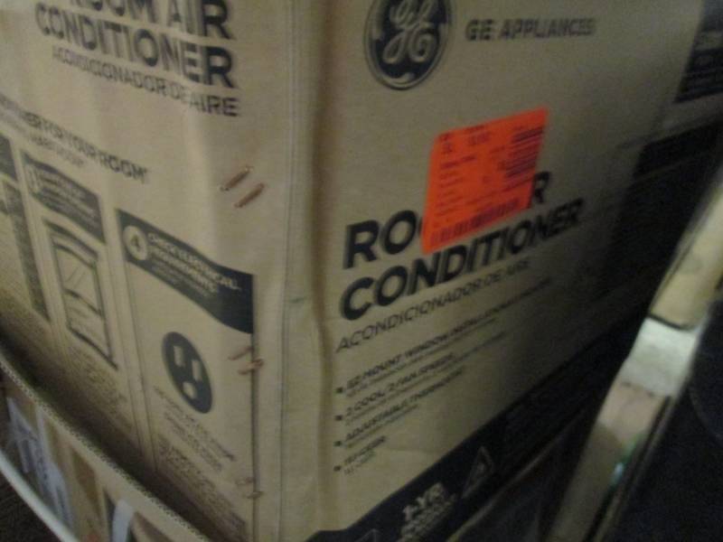 GE 5,000 BTU 115-Volt Room Window A...