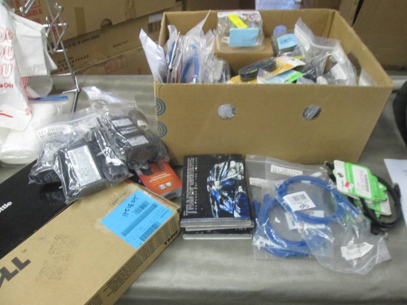 Misc Lot Networking Cables, Many S...