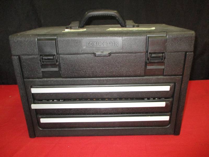 lot 11 image: Forgestar Toolbox full of tools. Nice set