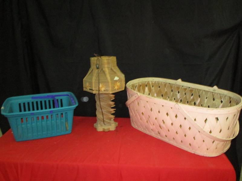 lot 39 image: Bassinets, Basket and popsicle stick lamp