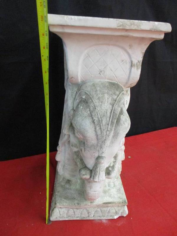 lot 44 image: Elephant Plant Stand pillar