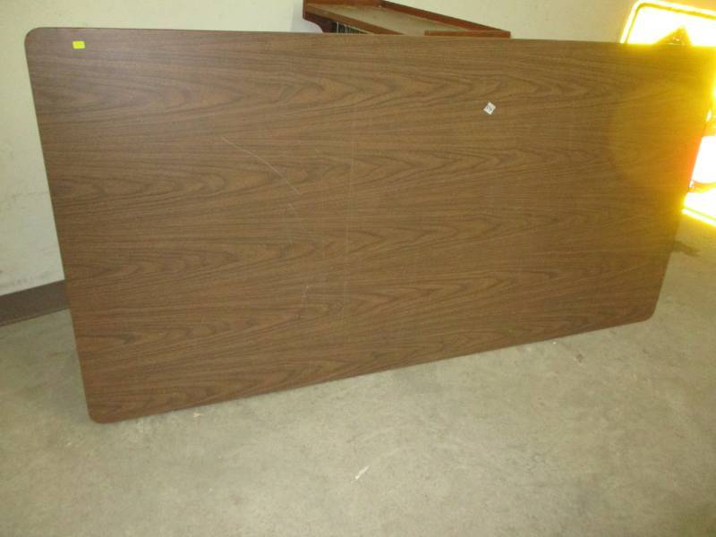 lot 57 image: 6 foot folding table, heavy duty 6 x 3