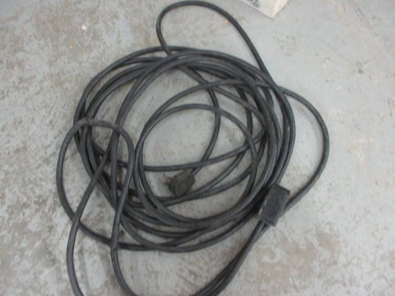 lot 63 image: 220 Extension Chord