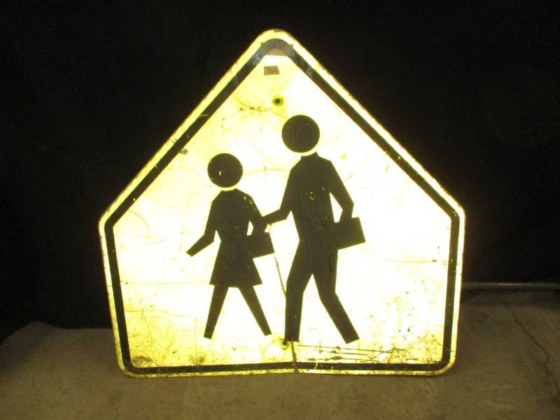 lot 71 image: Pedistrian Crossing Sign 30 x 29