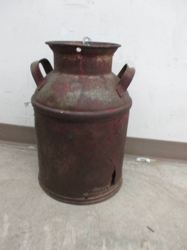 lot 89 image: Cream Can