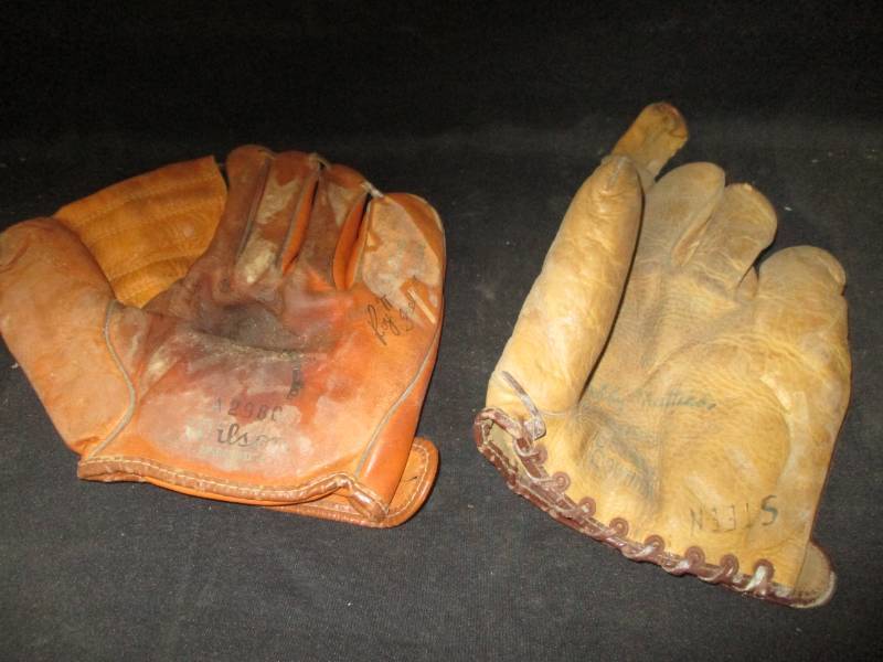 lot 110 image: Baseball Gloves