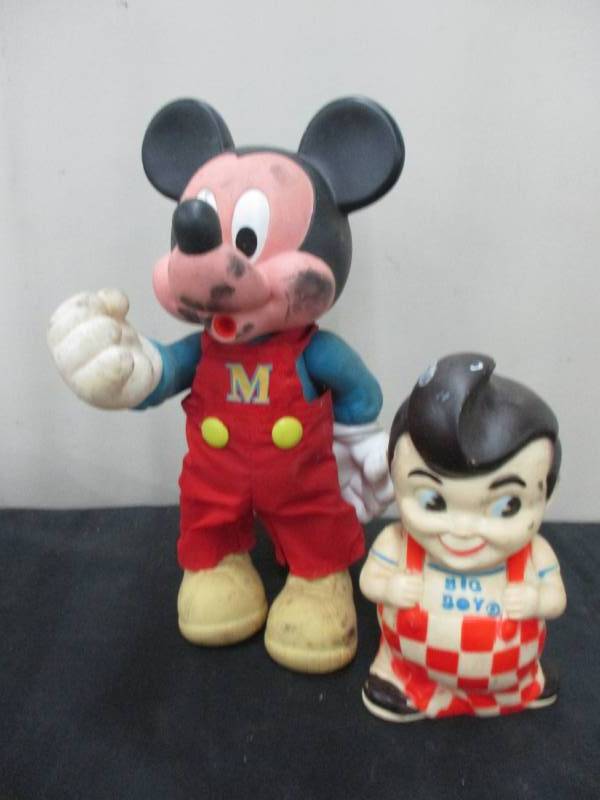 lot 121 image: Mickey Mouse and Big Boy