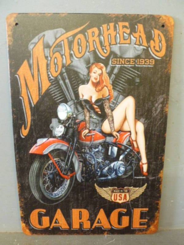 lot 14 image: Sign