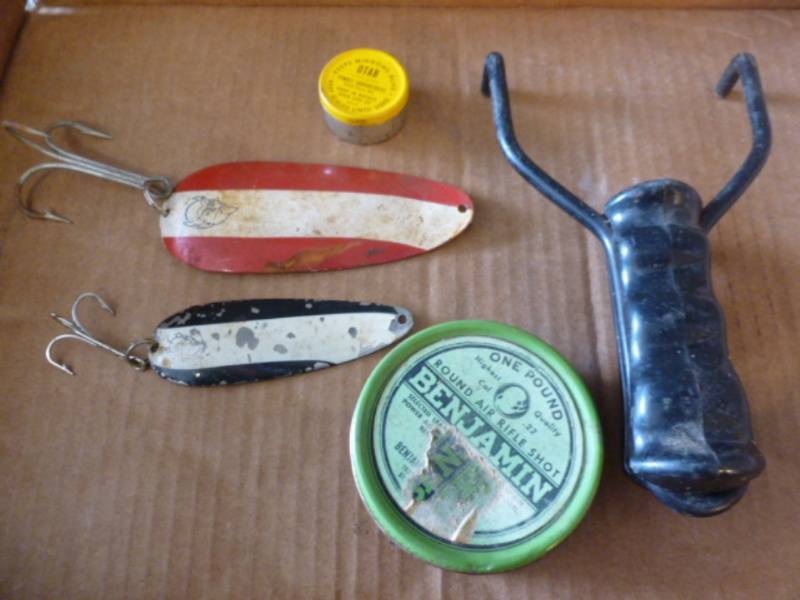 lot 25 image: Vintage Sportsman