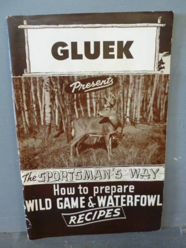 lot 42 image: Vintage Gluek Beer Booklet