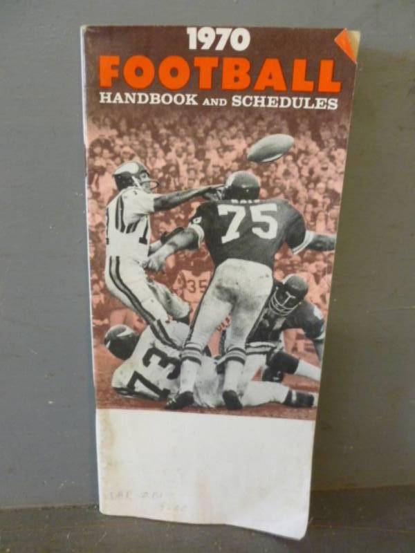 lot 57 image: Vintage Sports Collectible