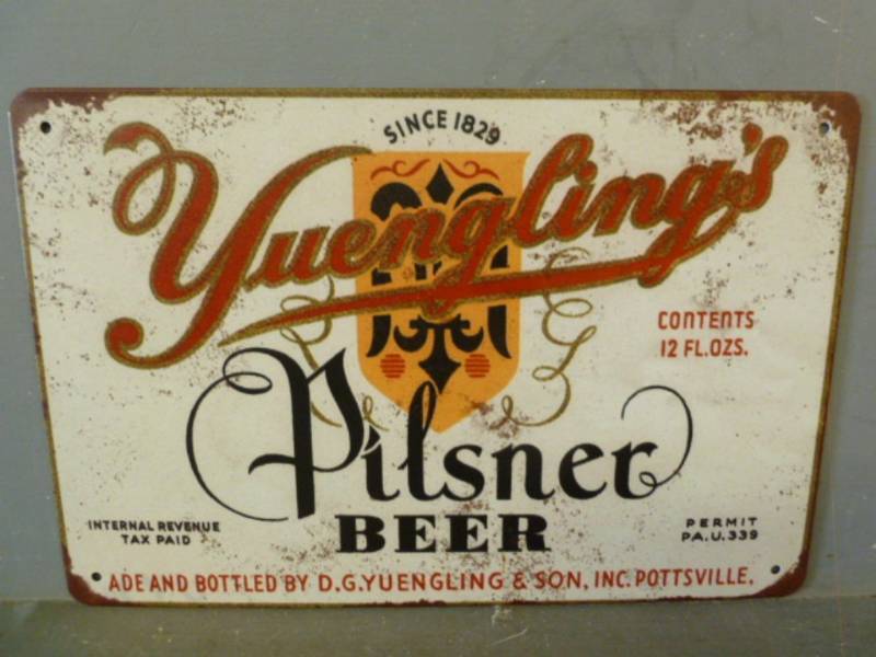 lot 67 image: Sign