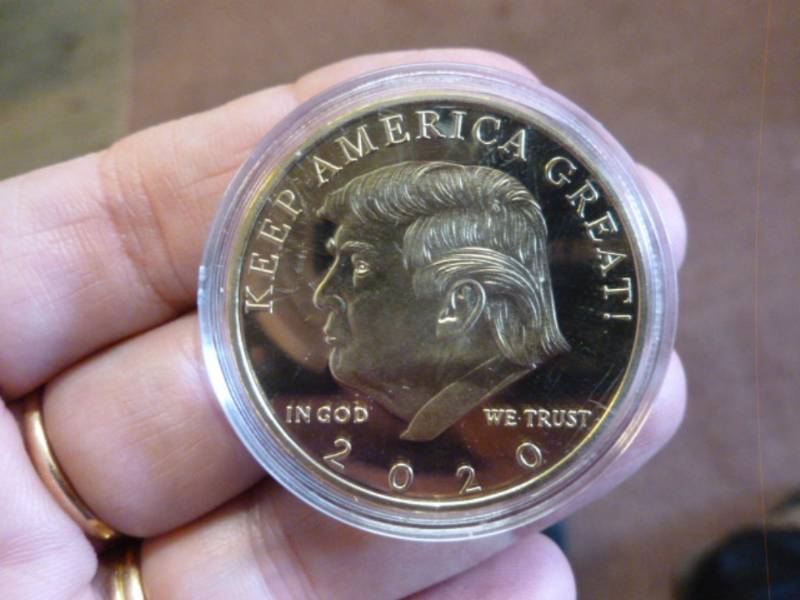 lot 71 image: Collector Coin