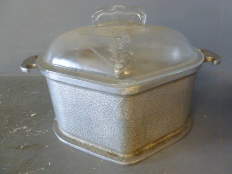 lot 110 image: Vintage Kitchen