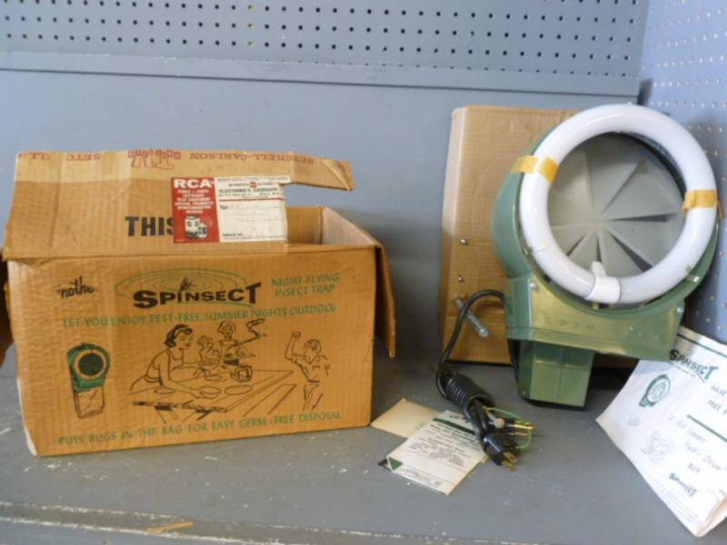 lot 120 image: Vintage Insect Trap