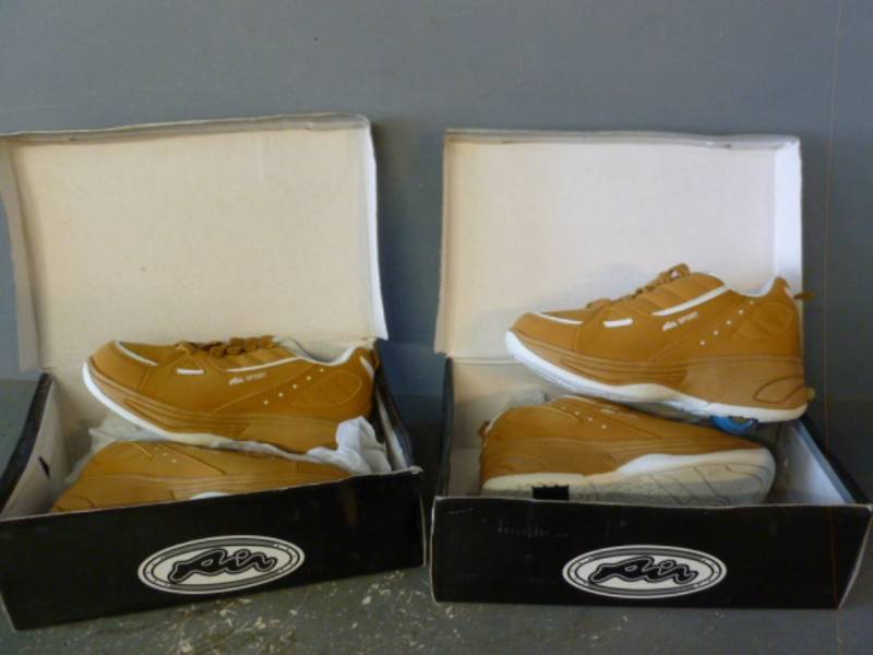 lot 121 image: New Shoes