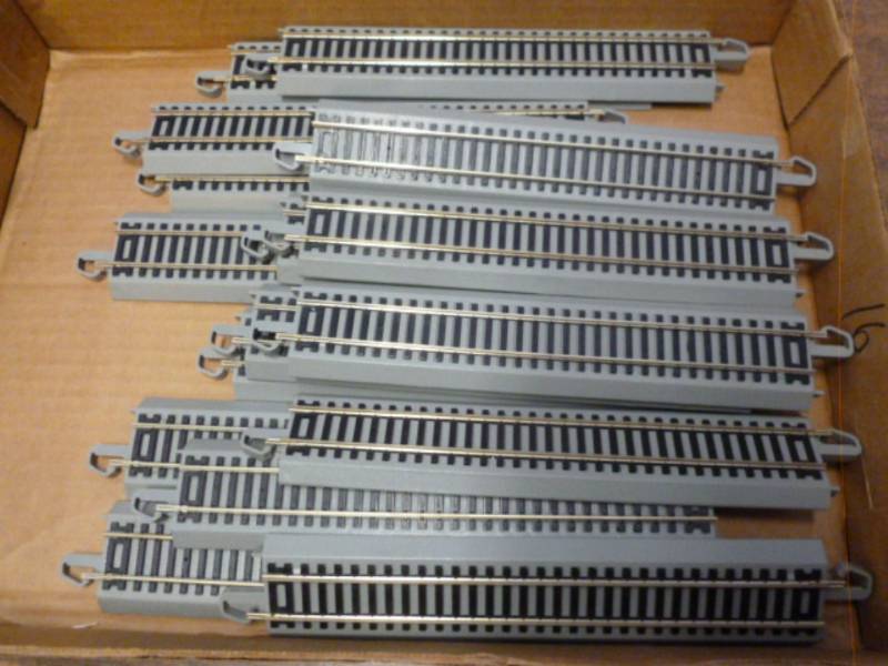 lot 133 image: Bachmann HO Scale Train Track